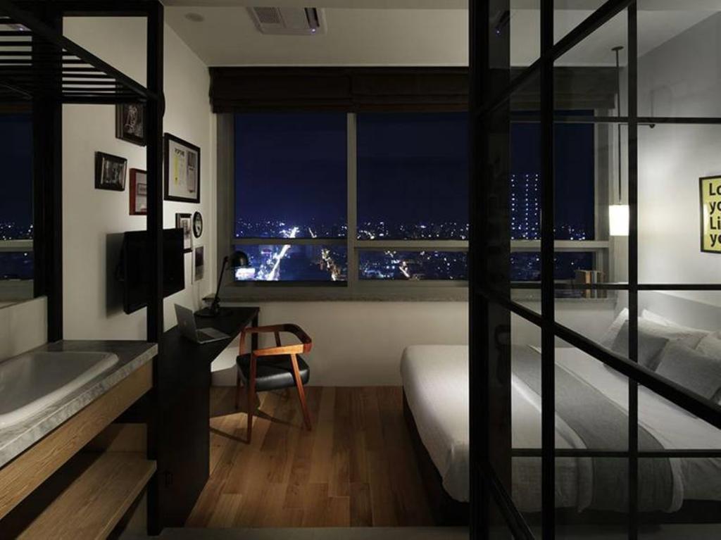 Tama Hotel Phnom Penh Tower Exteriör bild